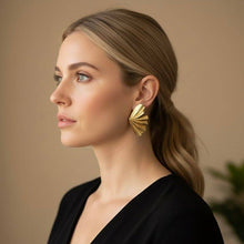 SOLEA - Große Blatt-Ohrringe Gold